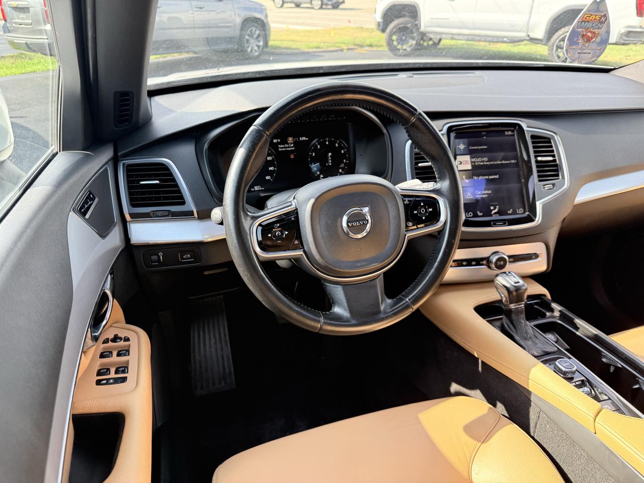 Volvo XC90 T6 AWD 7-Passenger Momentum 2017