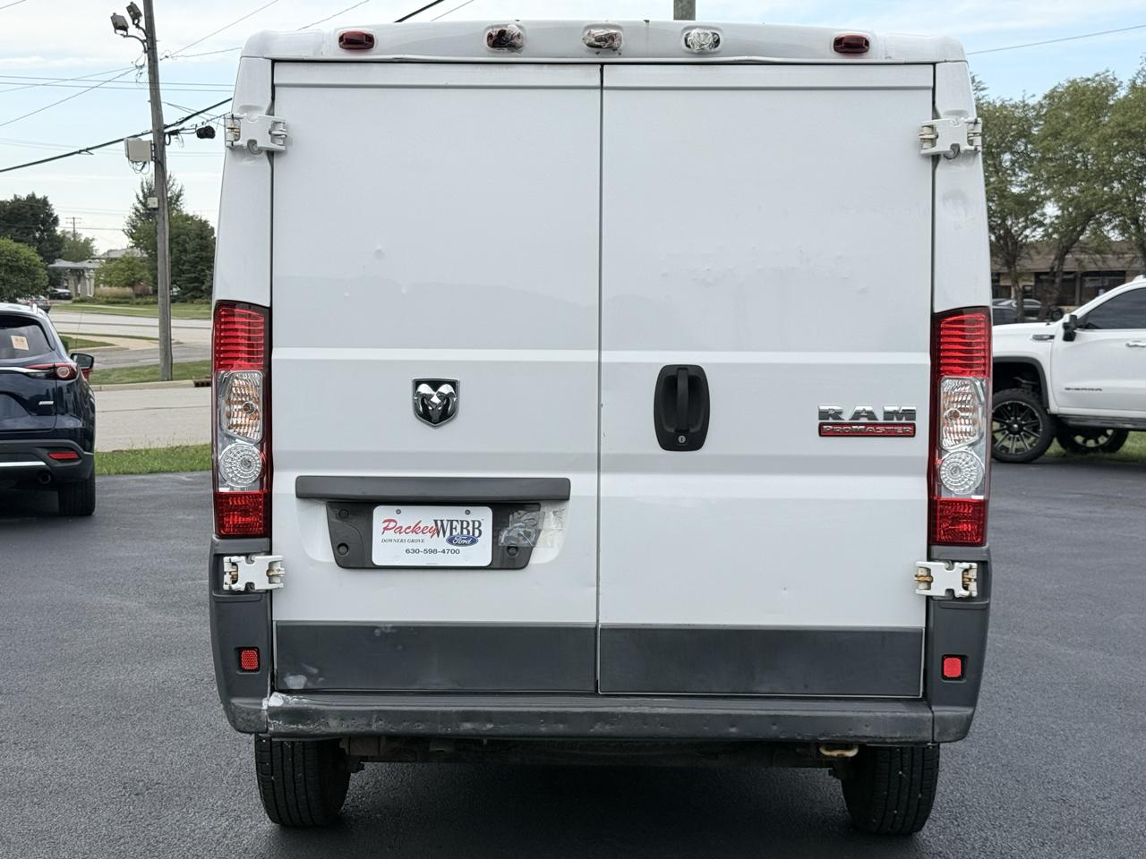 RAM ProMaster Cargo Van 1500 Low Roof 136" WB 2014