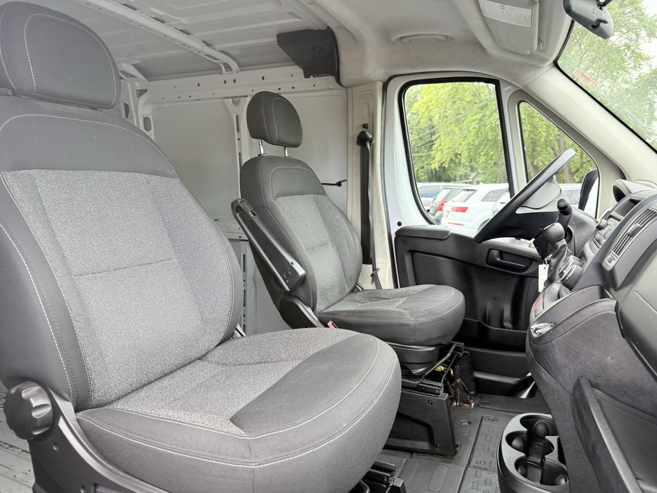 RAM ProMaster Cargo Van 1500 Low Roof 136" WB 2014
