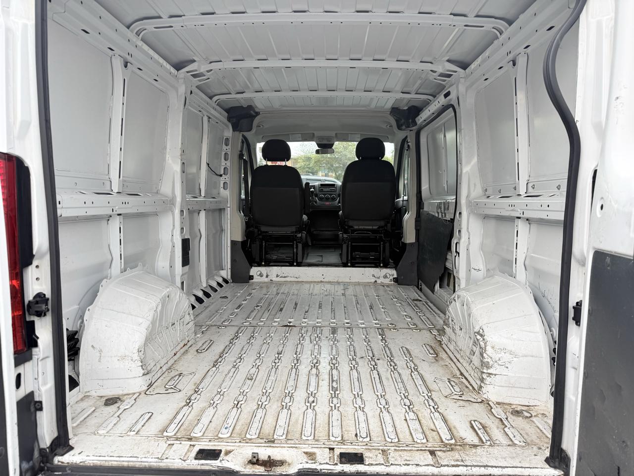 RAM ProMaster Cargo Van 1500 Low Roof 136" WB 2014