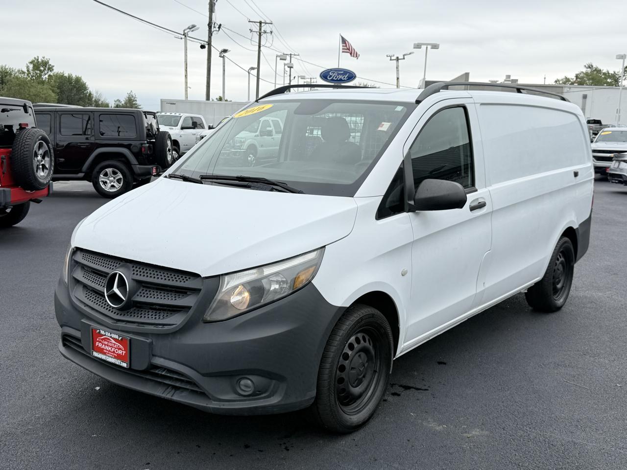 Mercedes-Benz Metris Cargo Van RWD 126" 2016