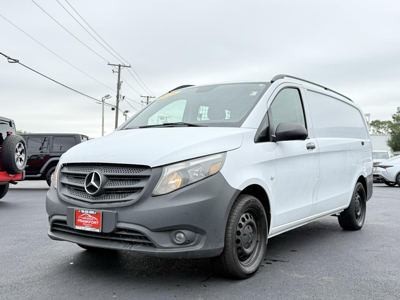 Mercedes-Benz Metris Cargo Van RWD 126" 2016