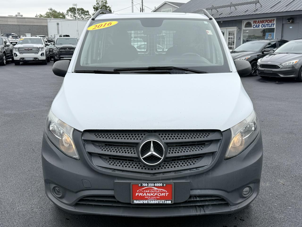 Mercedes-Benz Metris Cargo Van RWD 126" 2016
