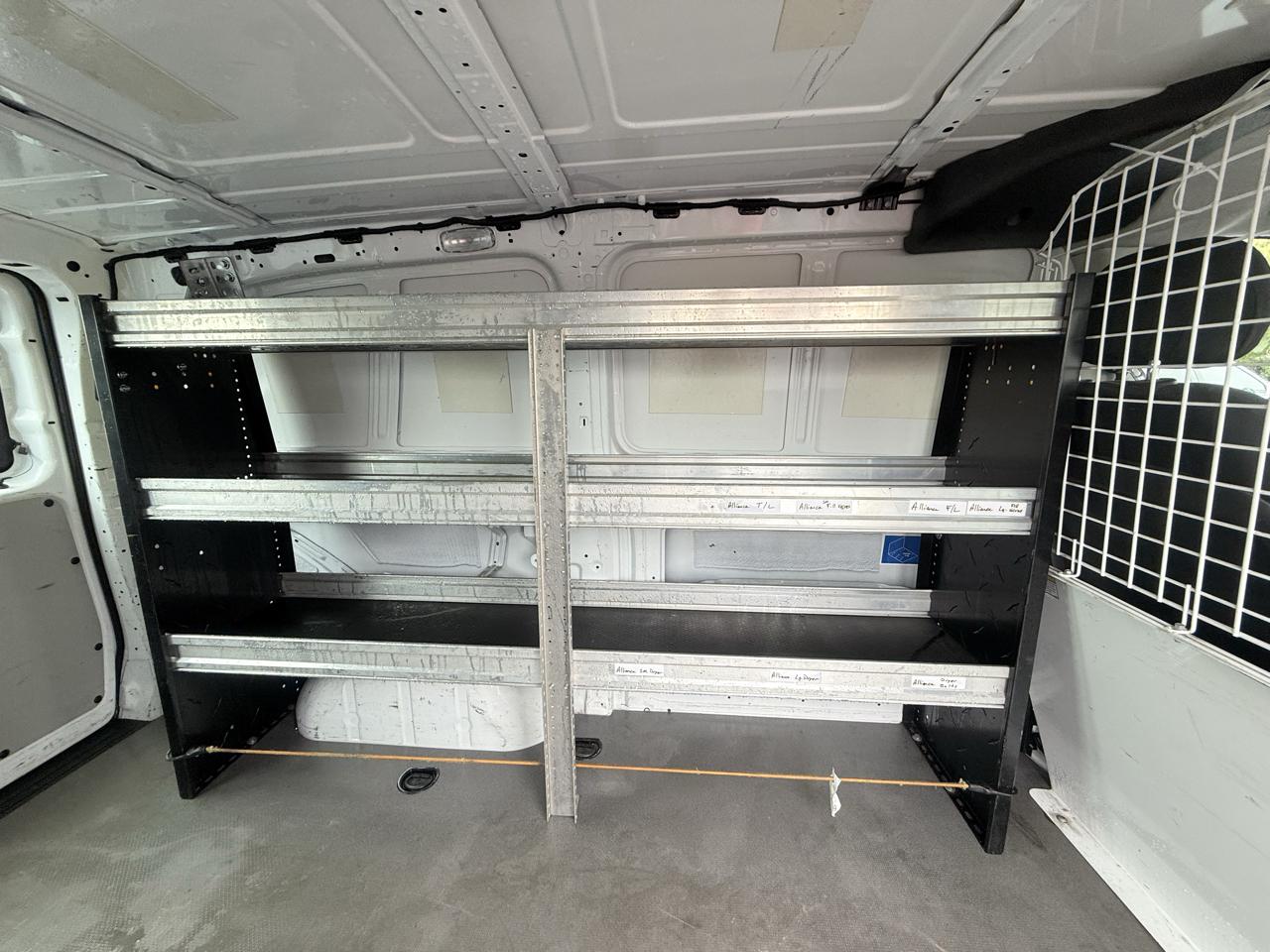 Mercedes-Benz Metris Cargo Van RWD 126" 2016
