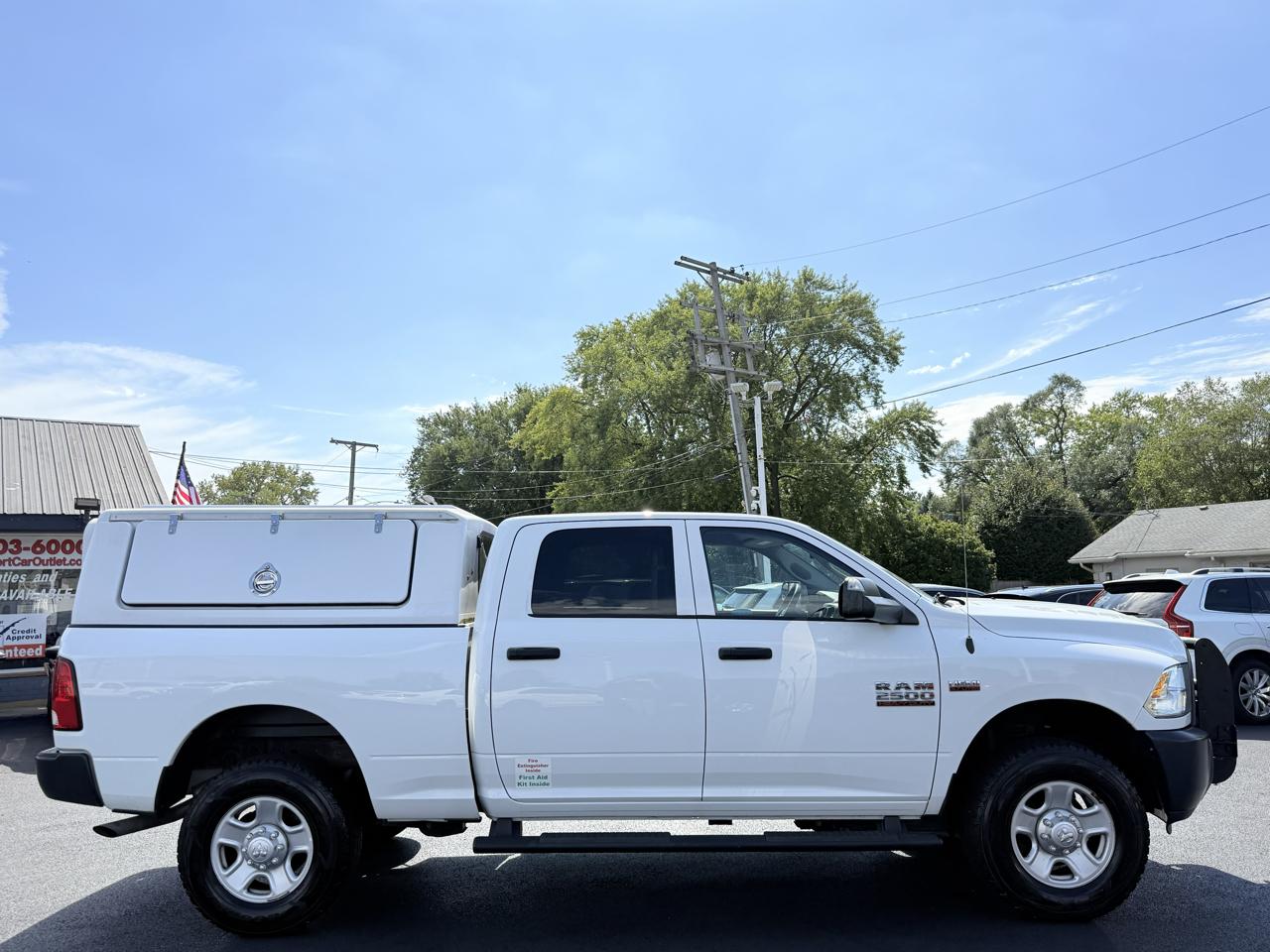 RAM 2500 Tradesman 4x4 Crew Cab 6'4" Box 2018