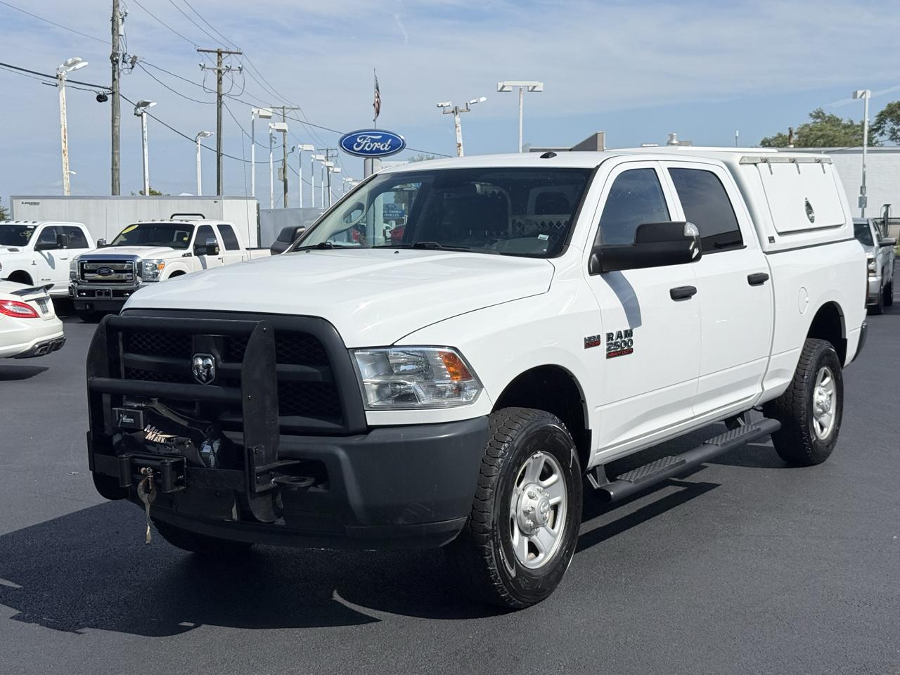 RAM 2500 Tradesman 4x4 Crew Cab 6'4" Box 2018