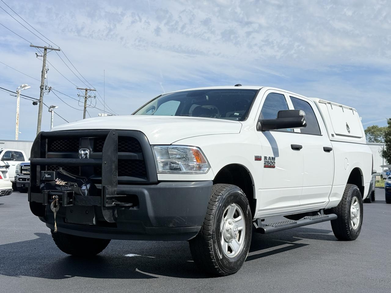 RAM 2500 Tradesman 4x4 Crew Cab 6'4" Box 2018
