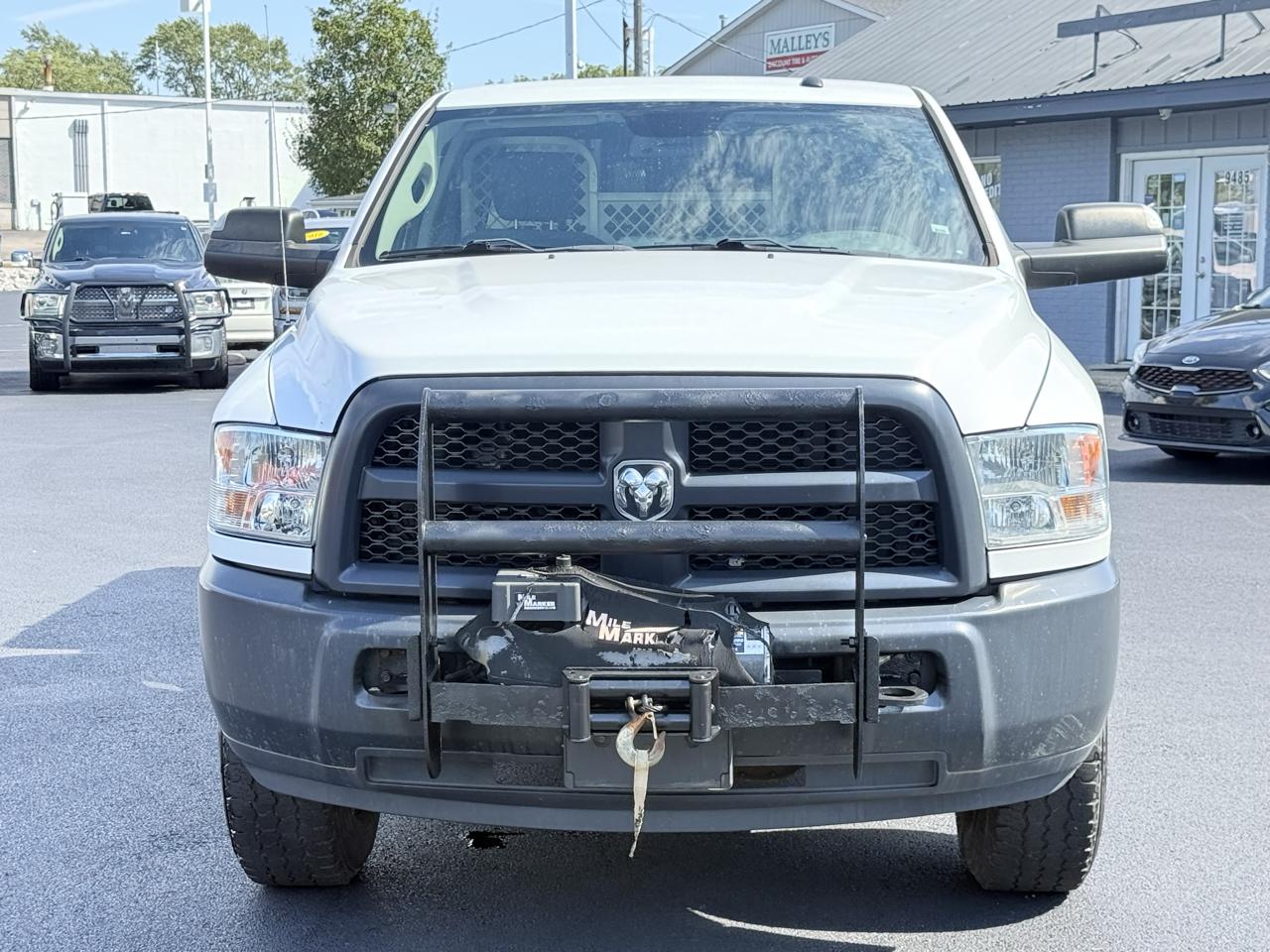 RAM 2500 Tradesman 4x4 Crew Cab 6'4" Box 2018