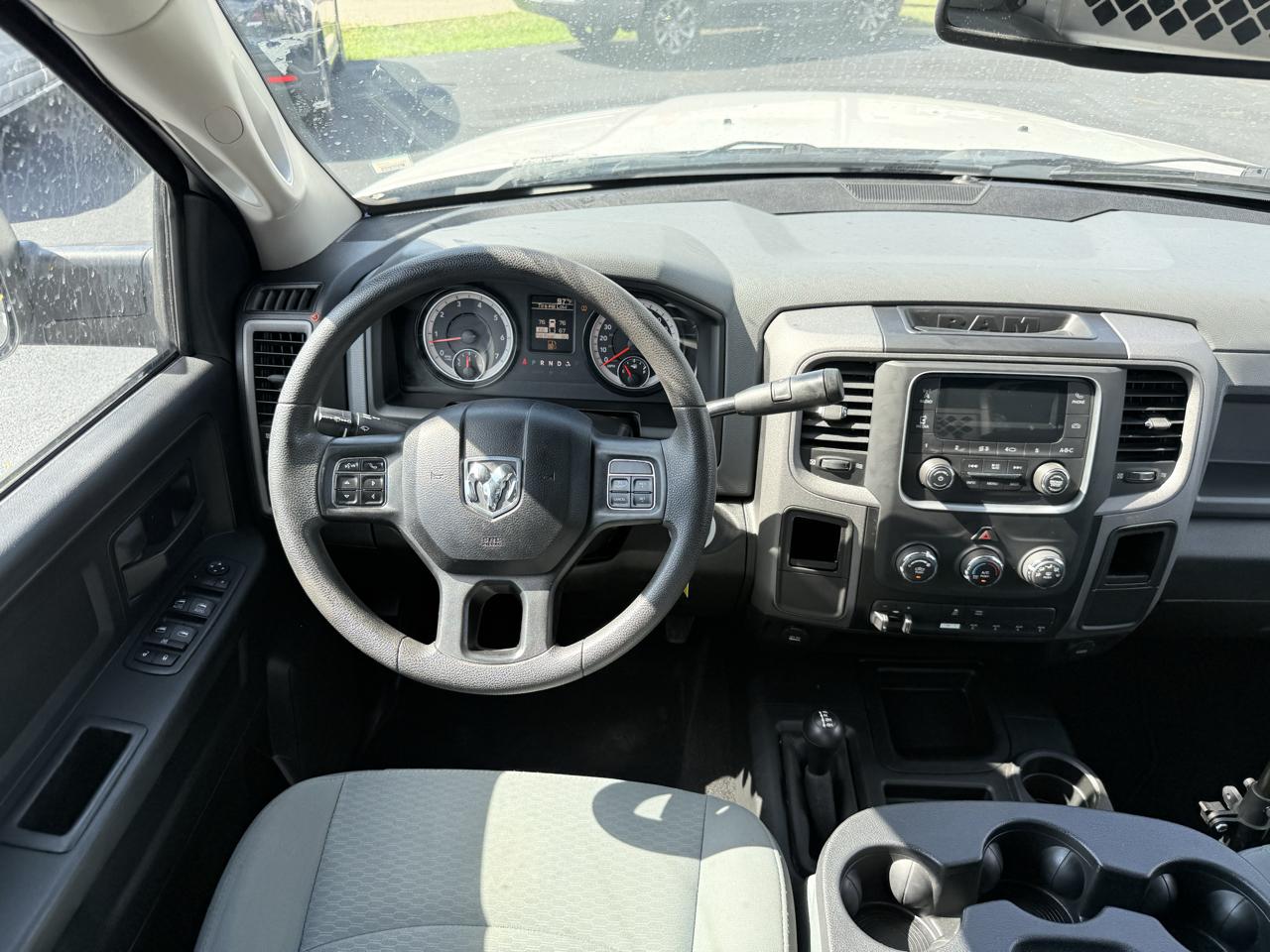 RAM 2500 Tradesman 4x4 Crew Cab 6'4" Box 2018