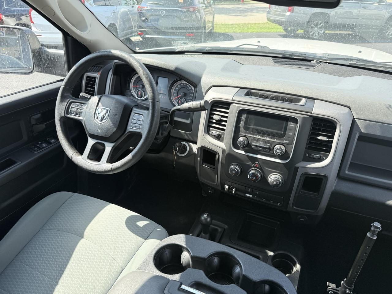 RAM 2500 Tradesman 4x4 Crew Cab 6'4" Box 2018