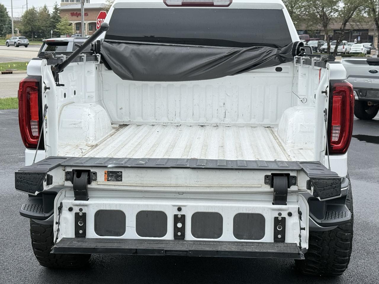 GMC Sierra 1500 4WD Crew Cab 147" SLT 2019