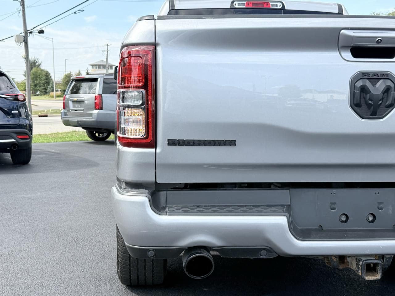 RAM 1500 Big Horn 4x4 Crew Cab 5'7" Box 2020