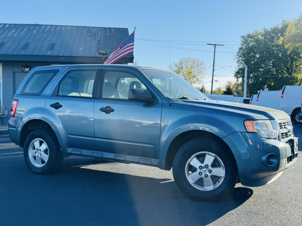 Ford Escape FWD 4dr XLS 2012
