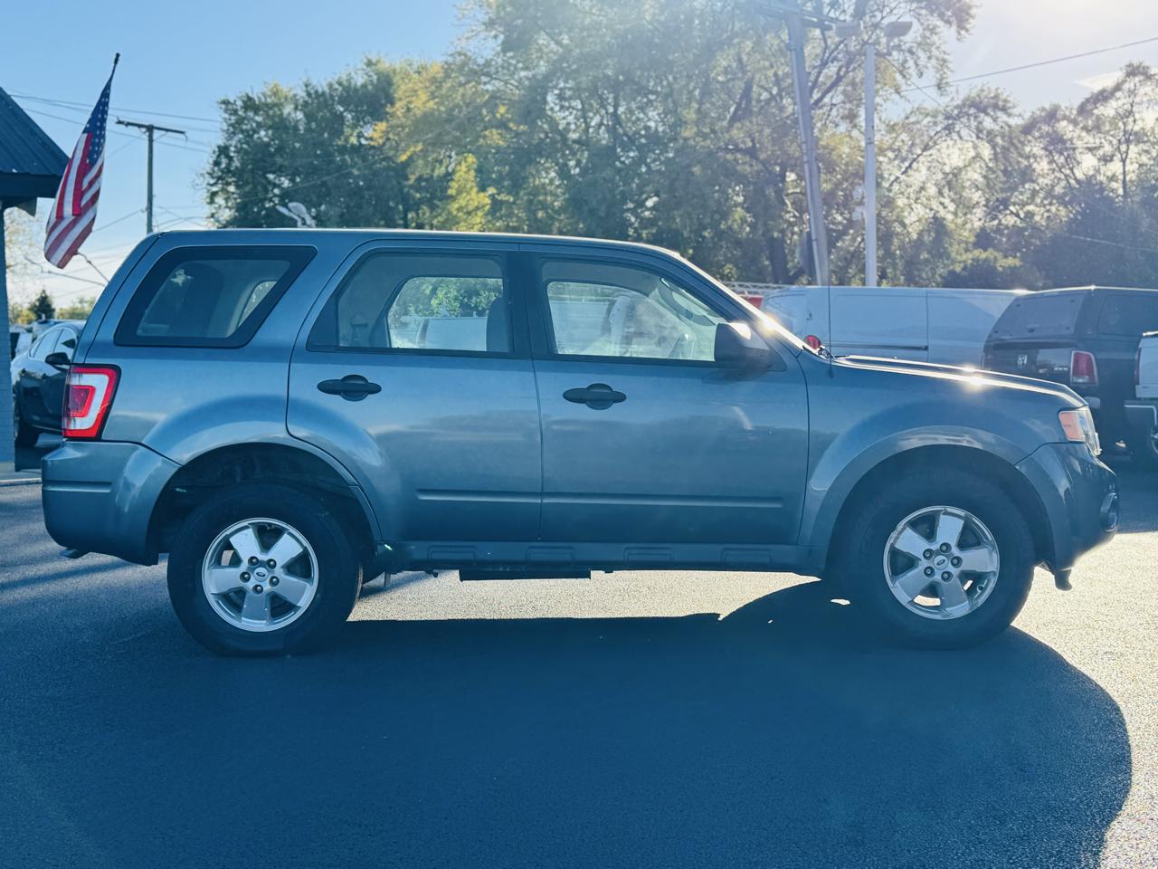 Ford Escape FWD 4dr XLS 2012