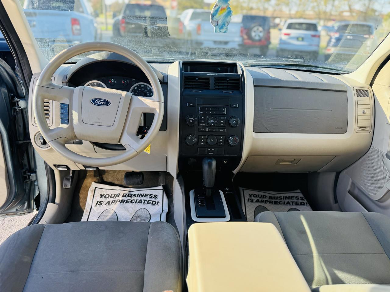 Ford Escape FWD 4dr XLS 2012
