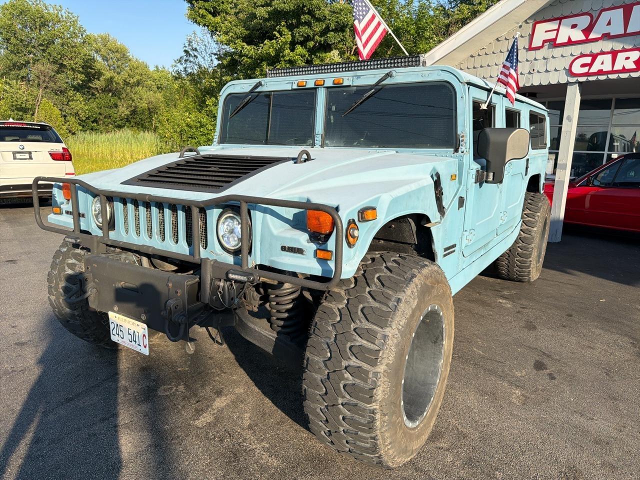 AM General Hummer 4-Passenger Wgn Enclosed 2001