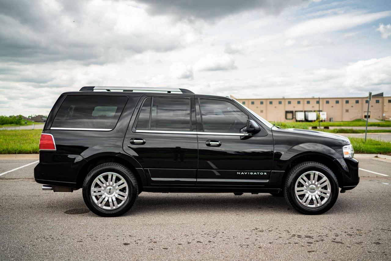 Lincoln Navigator 2WD 2012