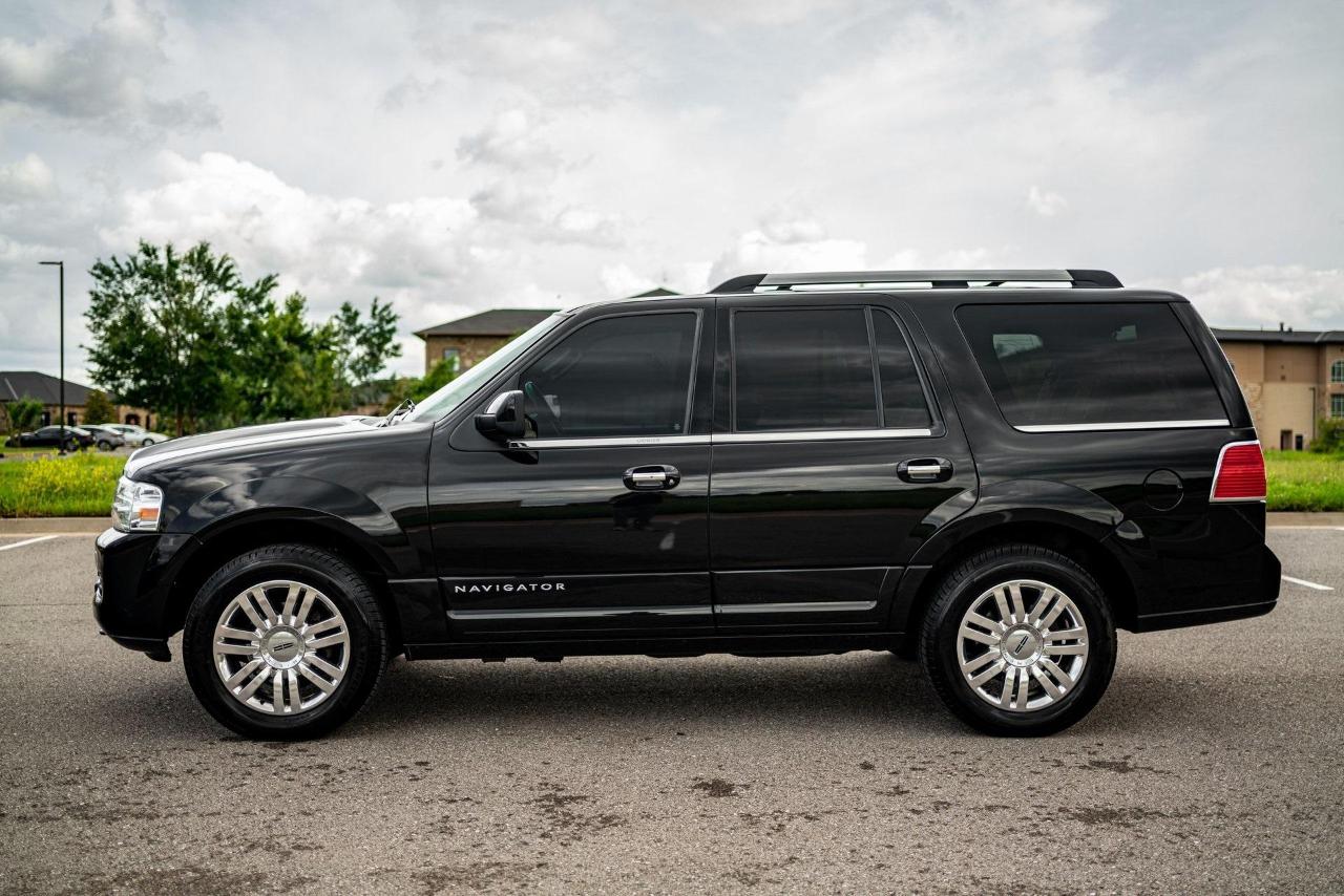 Lincoln Navigator 2WD 2012