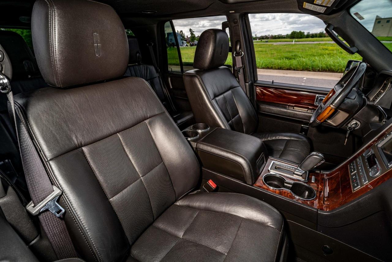 Lincoln Navigator 2WD 2012