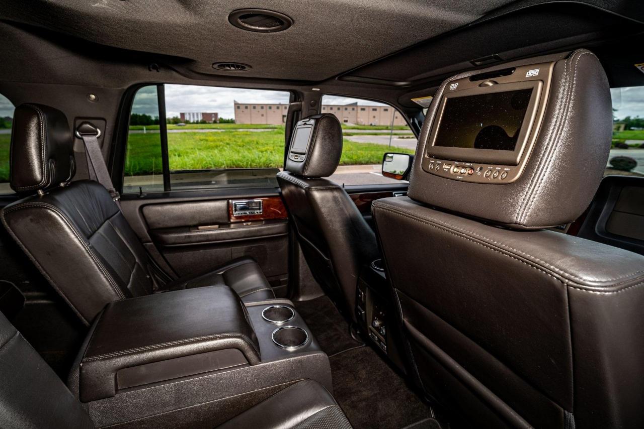 Lincoln Navigator 2WD 2012