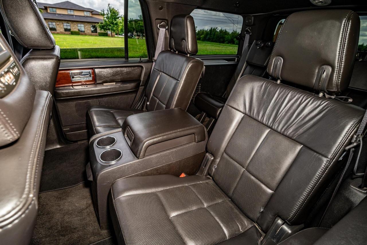 Lincoln Navigator 2WD 2012