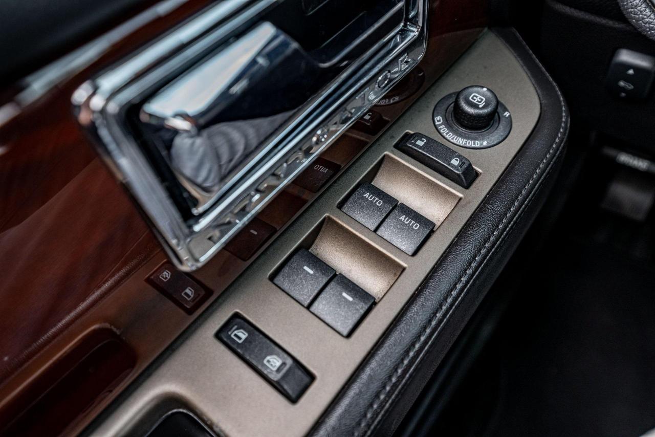 Lincoln Navigator 2WD 2012