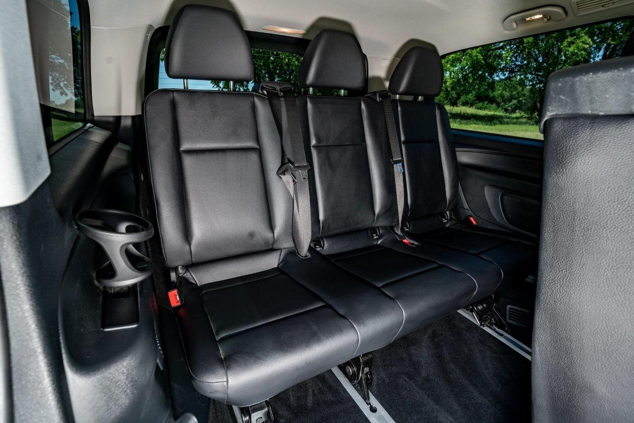 Mercedes-Benz Metris Passenger Van 2016