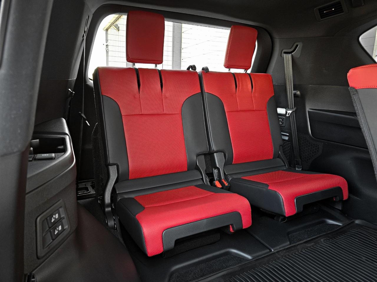 Lexus LX 600 F SPORT Handling 2023