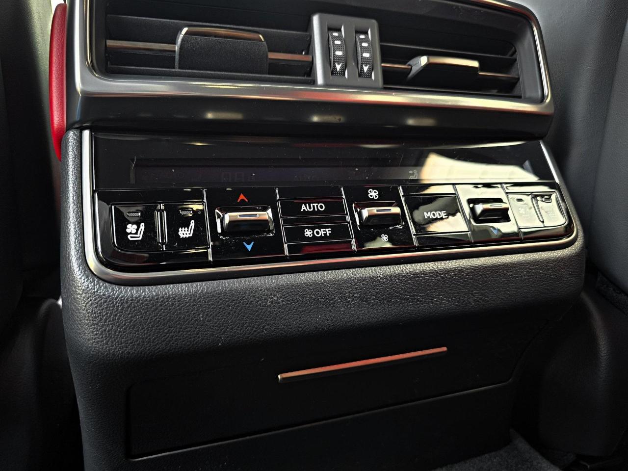 Lexus LX 600 F SPORT Handling 2023