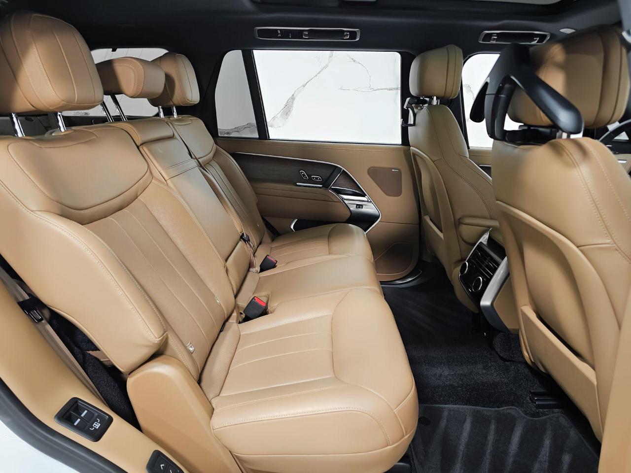Land Rover Range Rover SE LWB 7 2024