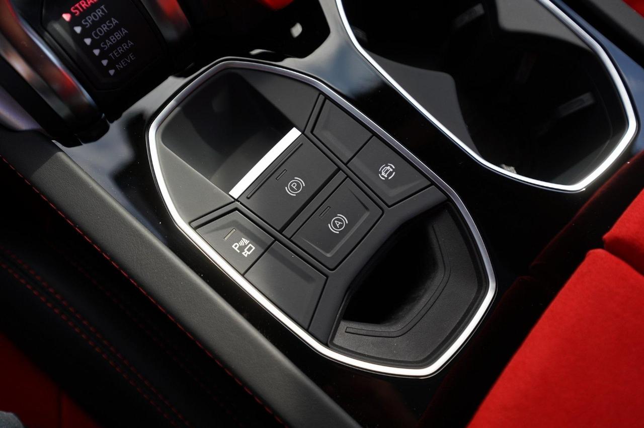Lamborghini Urus Base 2020