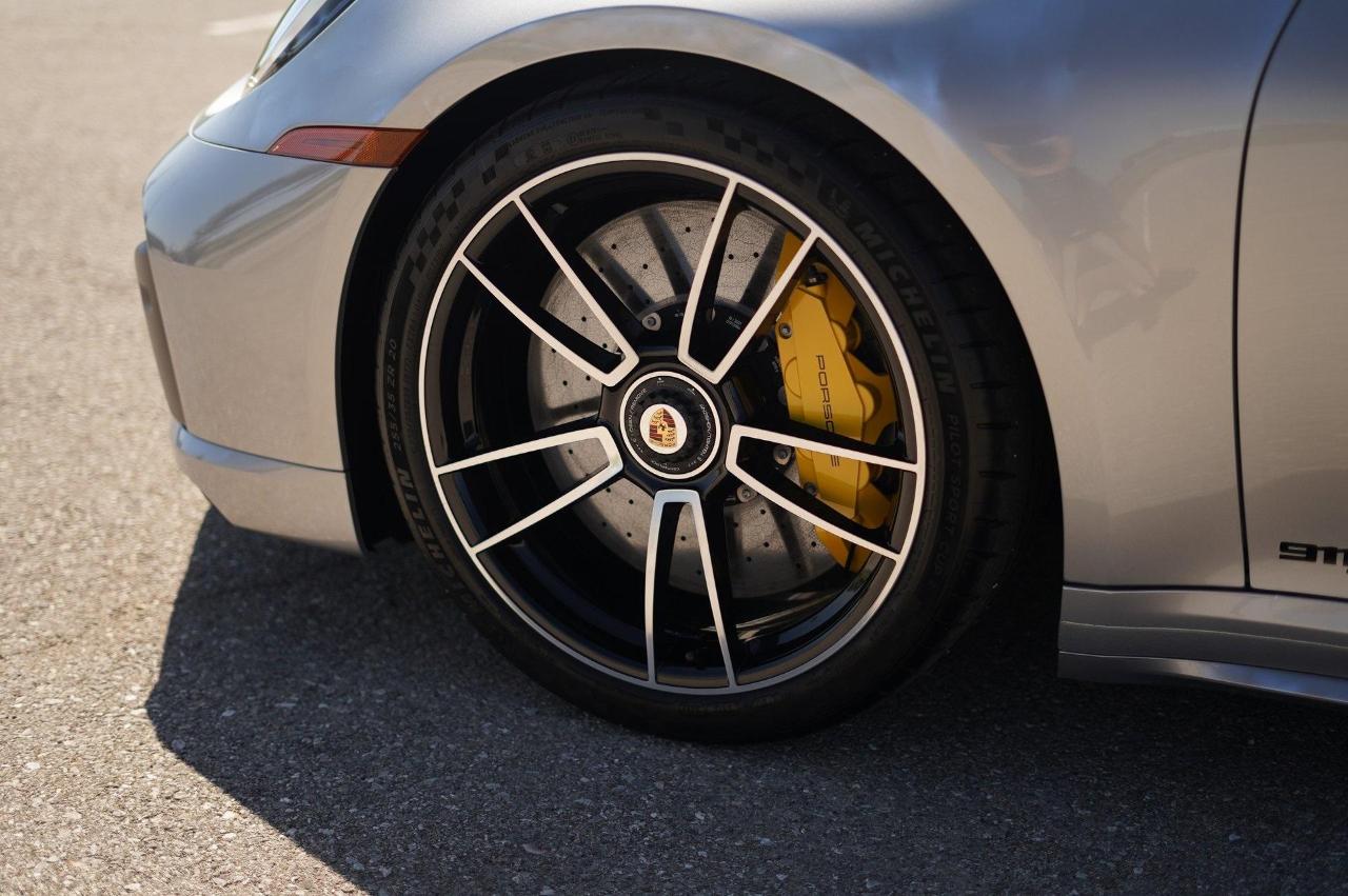 Porsche 911 Turbo 2dr Coupe Turbo 2021