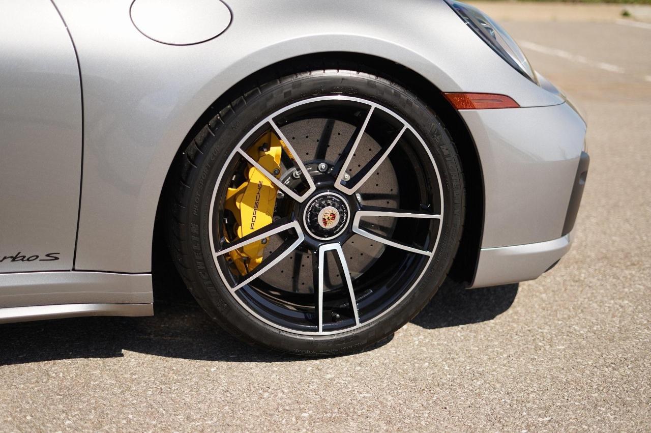Porsche 911 Turbo 2dr Coupe Turbo 2021