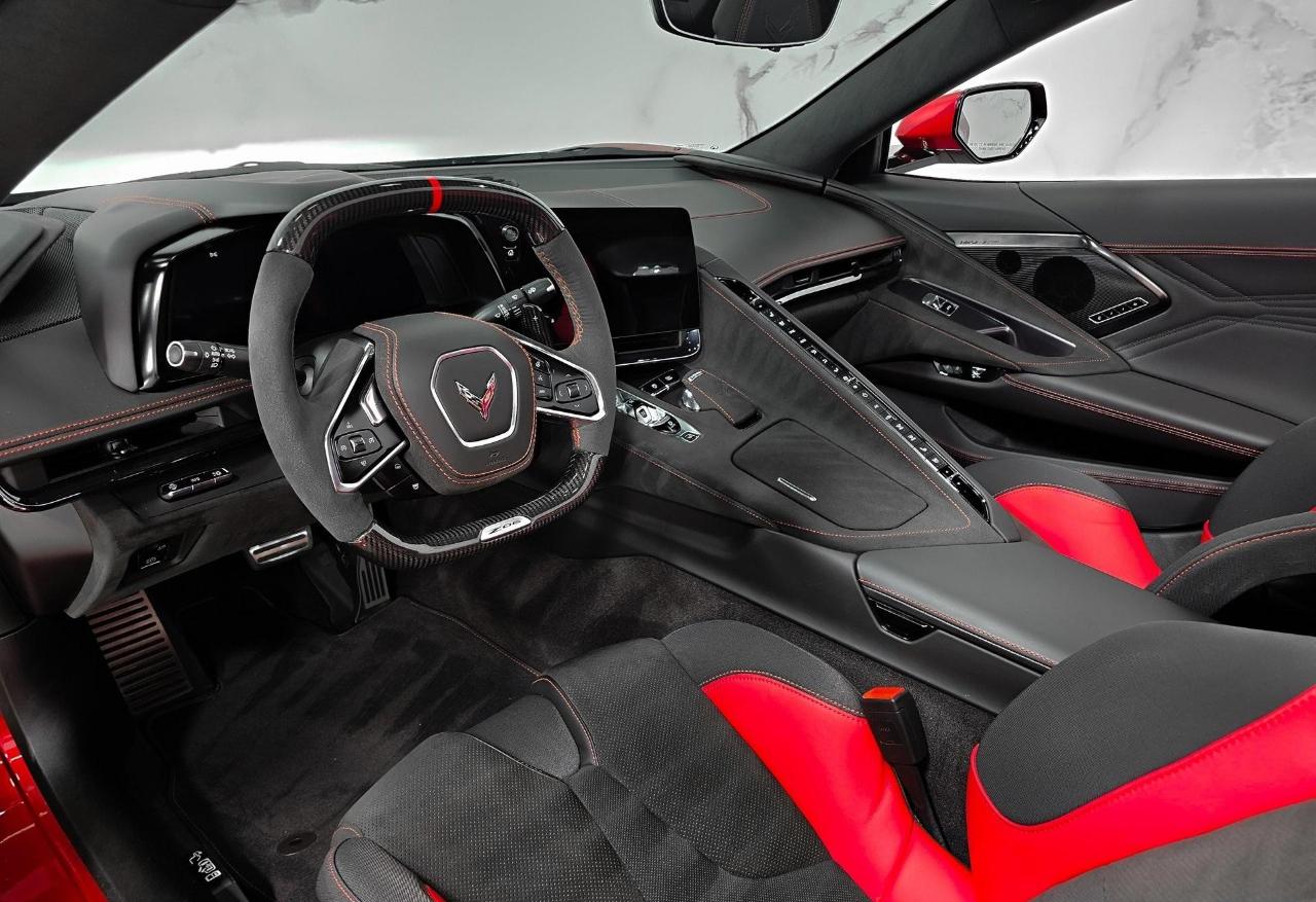 2023 Chevrolet Corvette 3LZ - Photo 9