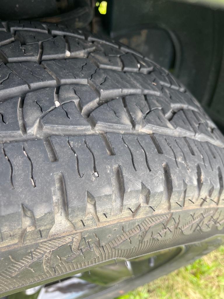 RAM 1500 ST Quad Cab 4WD 2011