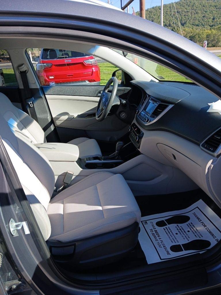 Hyundai Tucson SE w/Popular Package AWD 2016