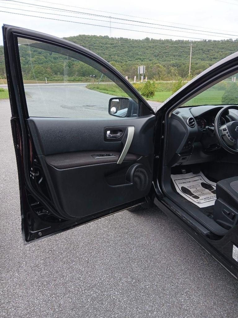 Nissan Rogue SV AWD 2013