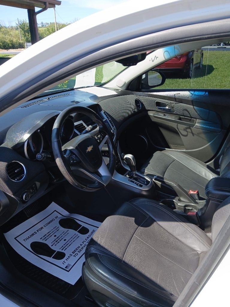 Chevrolet Cruze 2LT 2011