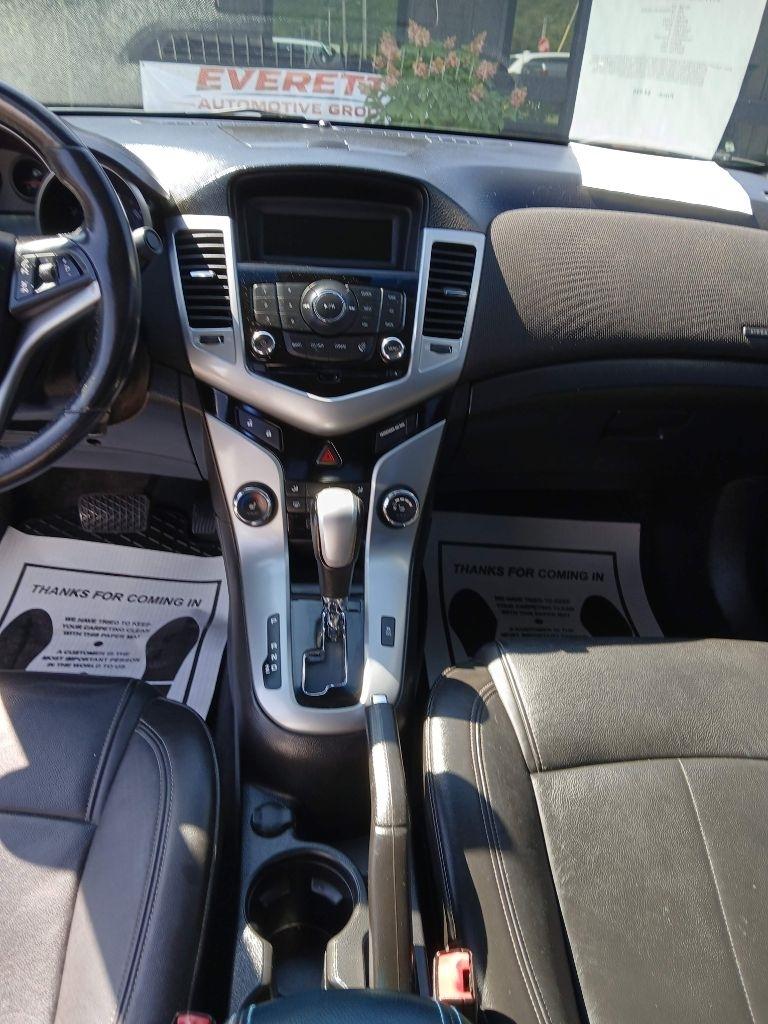 Chevrolet Cruze 2LT 2011