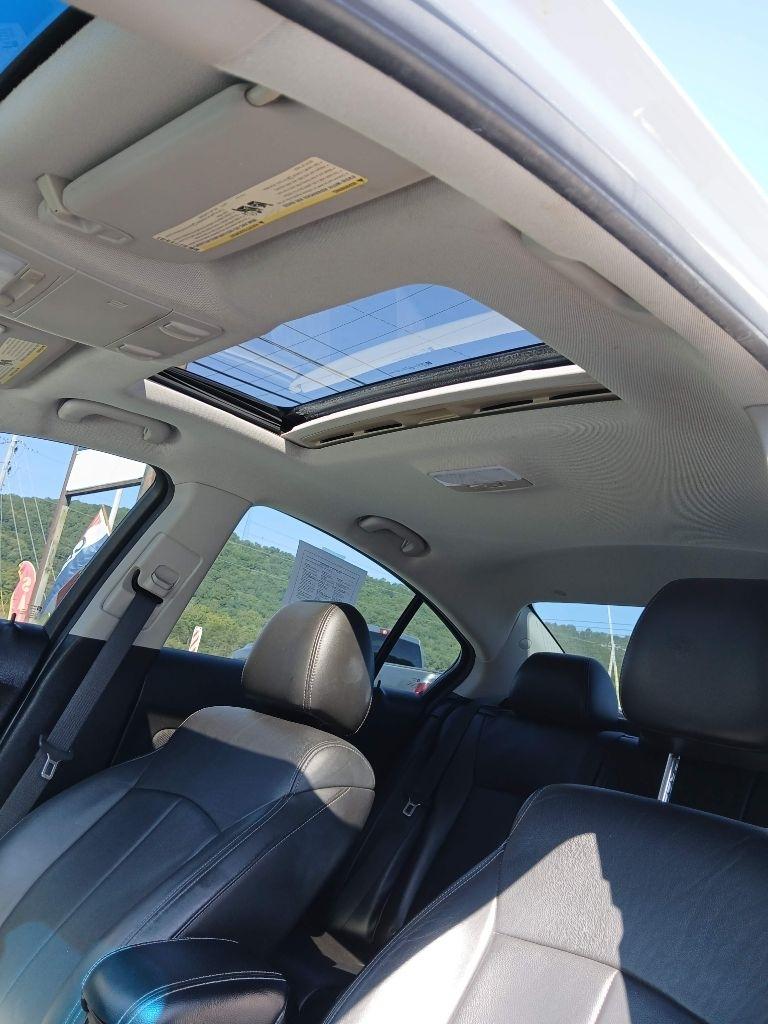 Chevrolet Cruze 2LT 2011
