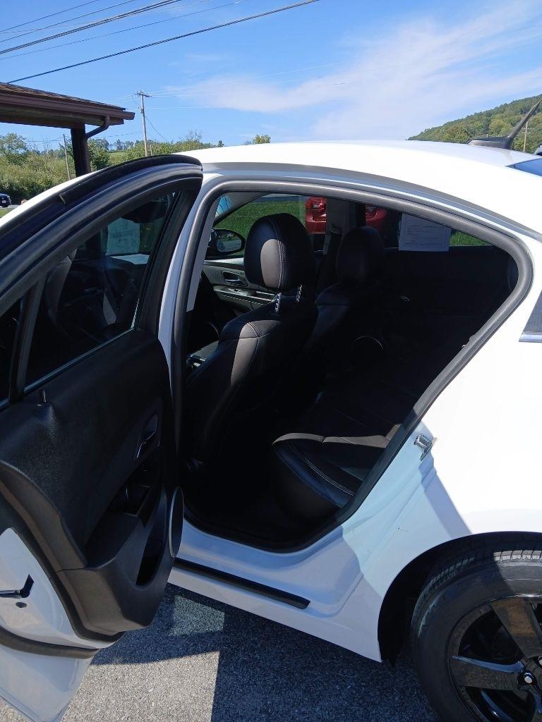 Chevrolet Cruze 2LT 2011