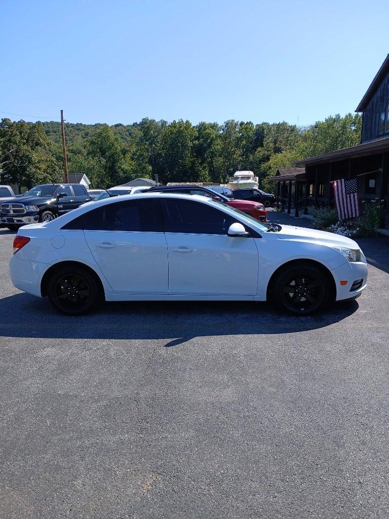 Chevrolet Cruze 2LT 2011
