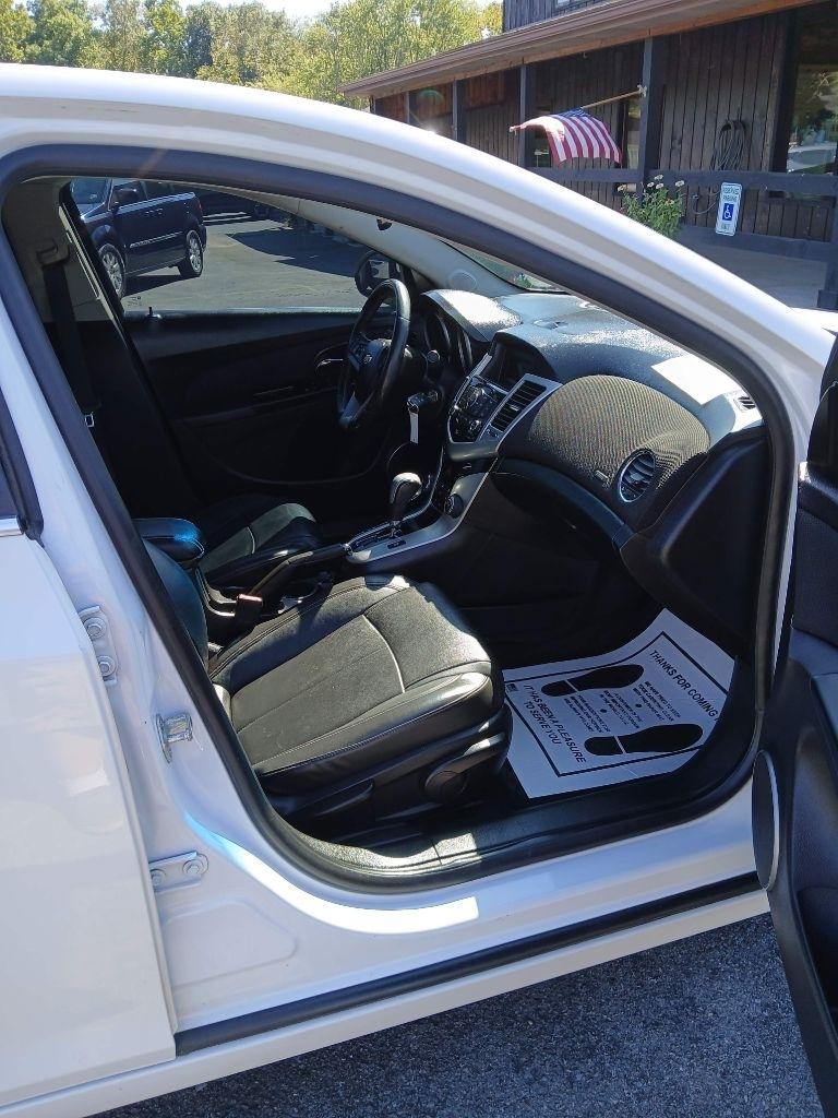 Chevrolet Cruze 2LT 2011