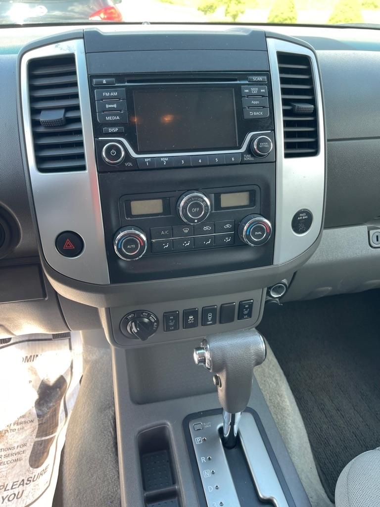Nissan Frontier SL Crew Cab 5AT 4WD 2016