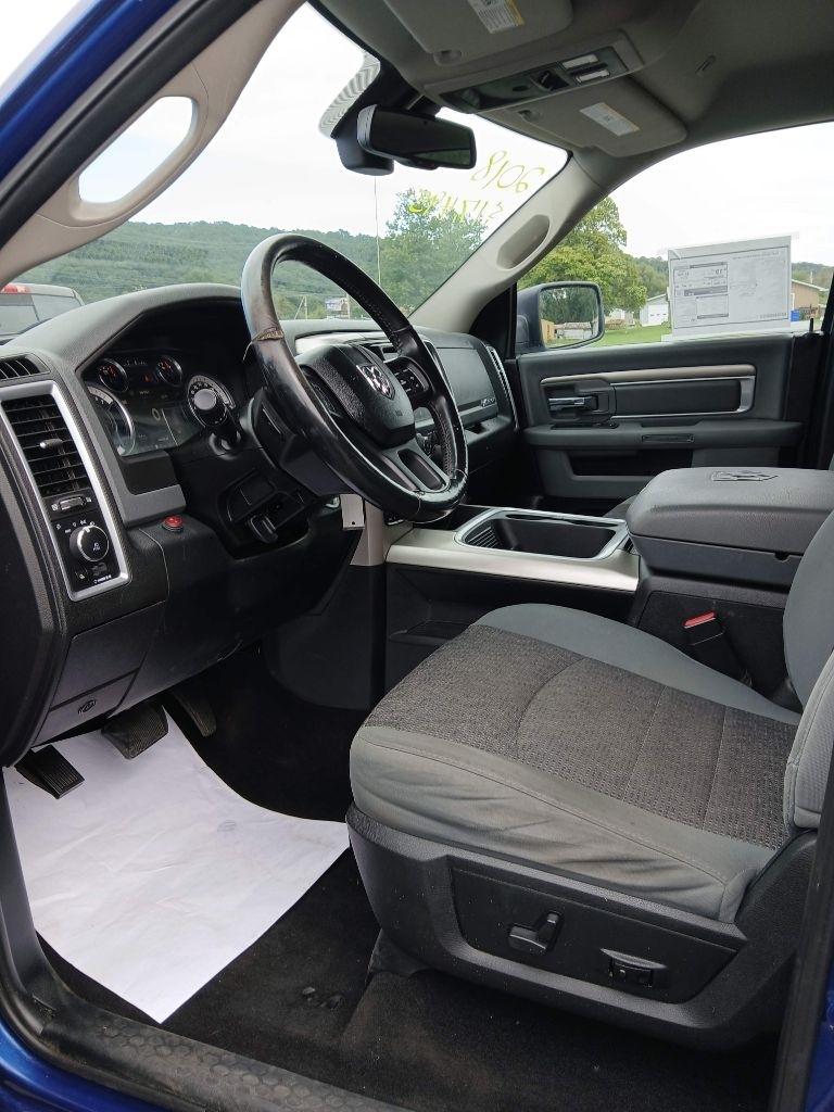 RAM 1500 SLT Crew Cab SWB 4WD 2018