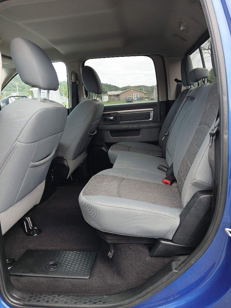 RAM 1500 SLT Crew Cab SWB 4WD 2018