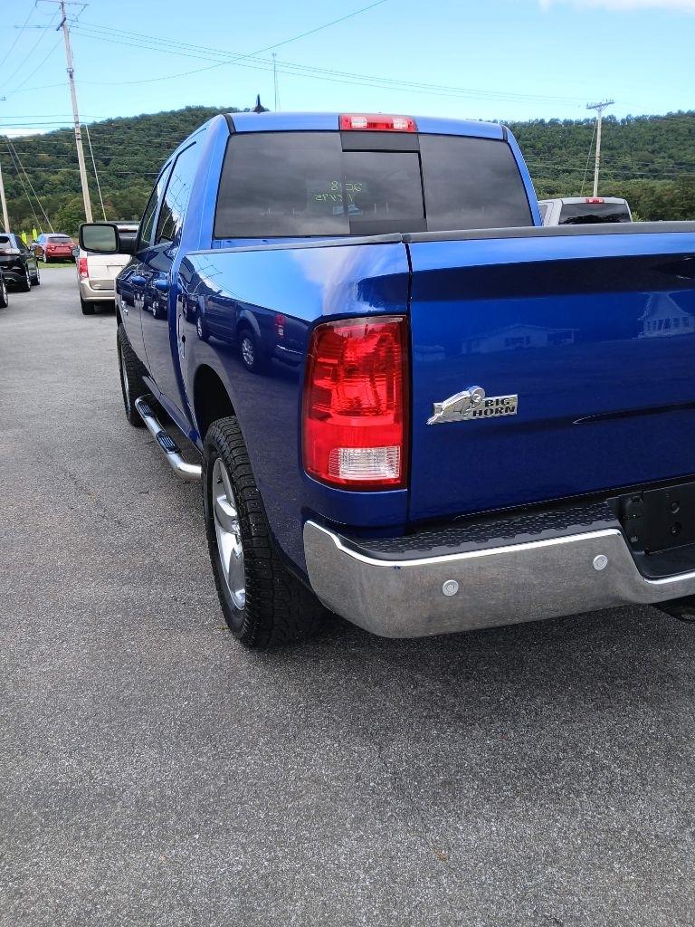 RAM 1500 SLT Crew Cab SWB 4WD 2018