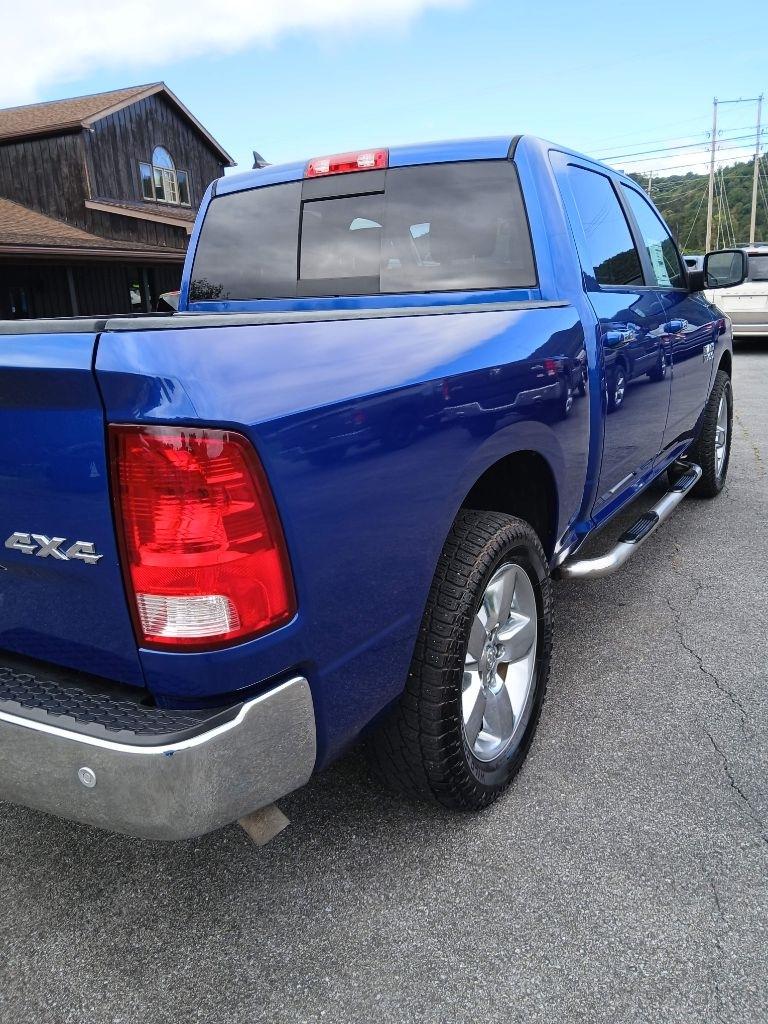RAM 1500 SLT Crew Cab SWB 4WD 2018