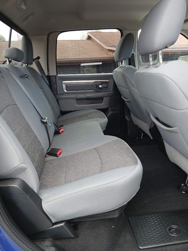 RAM 1500 SLT Crew Cab SWB 4WD 2018
