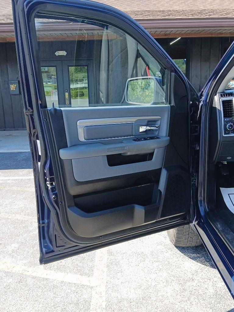 RAM 1500 SLT Quad Cab 4WD 2013